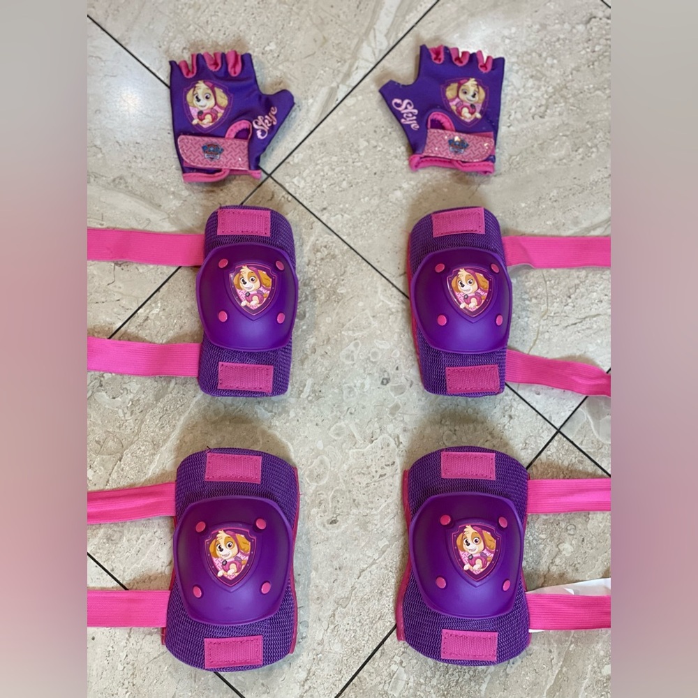 Paw Patrol Elbow and Knee Guards plus Matching Gloves